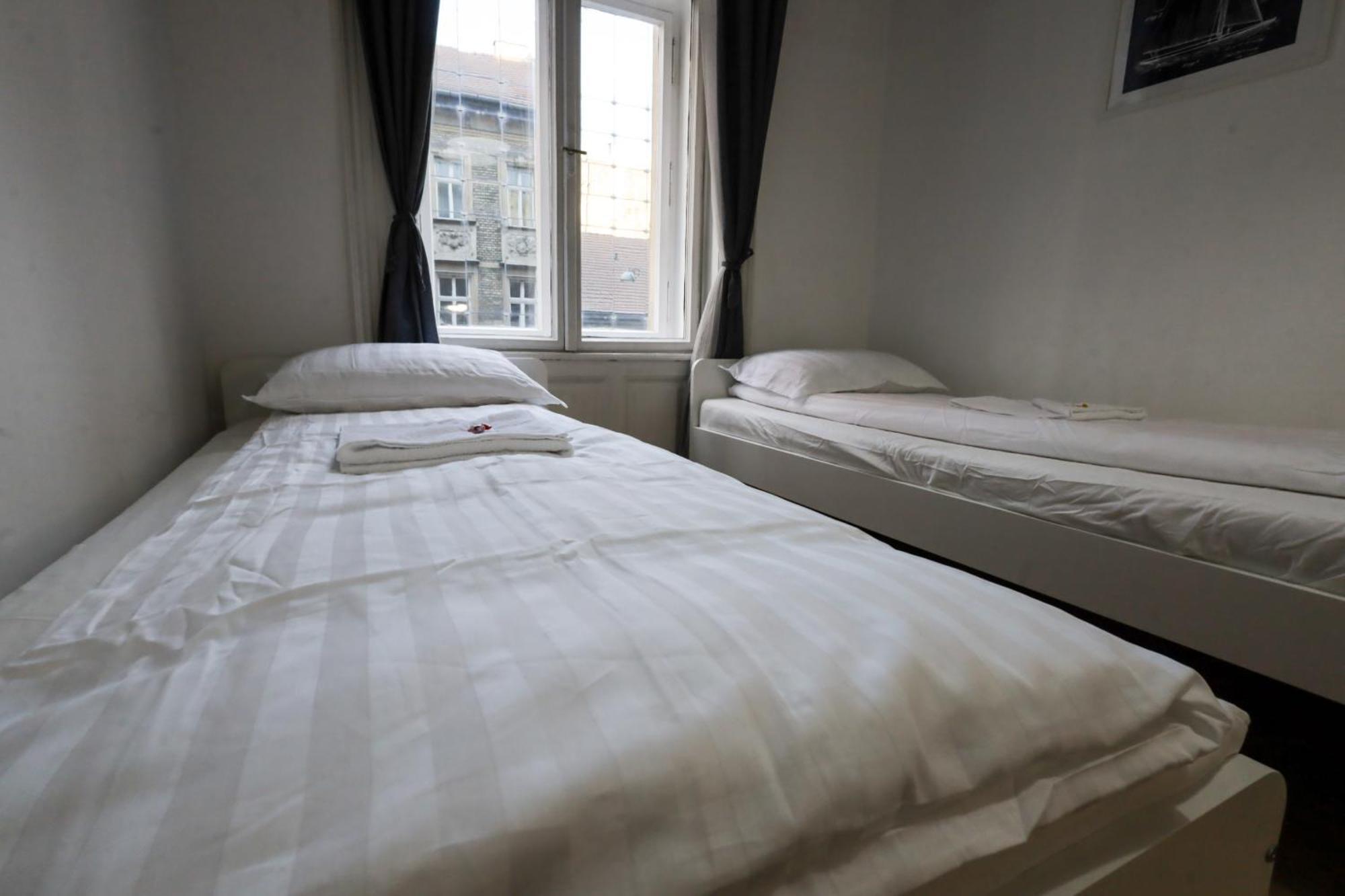 Budapest Pest-Port Apartment 4 Rooms For 16 Person Exterior foto