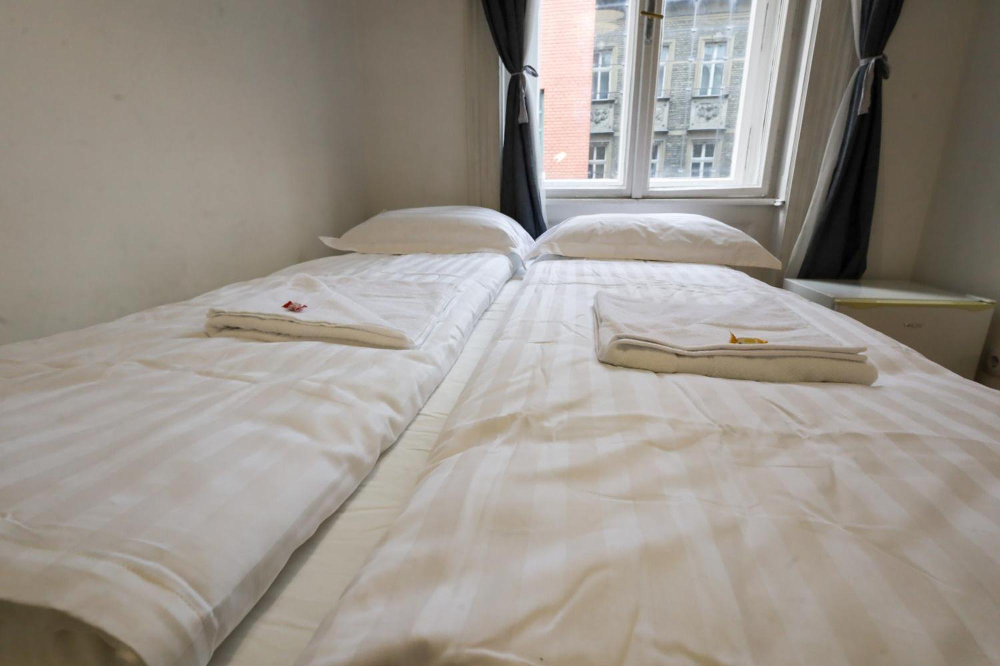 Budapest Pest-Port Apartment 4 Rooms For 16 Person Exterior foto